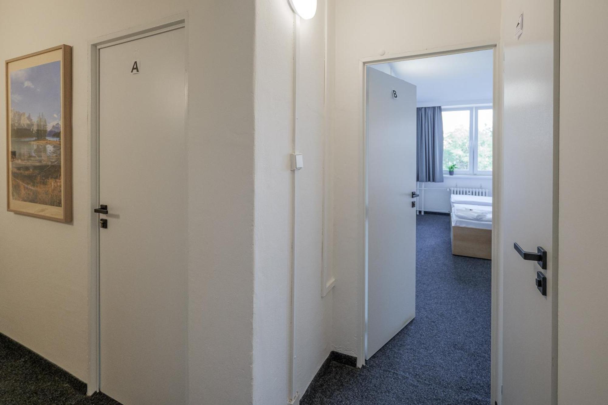 Cooliving Hostel Πράγα Εξωτερικό φωτογραφία